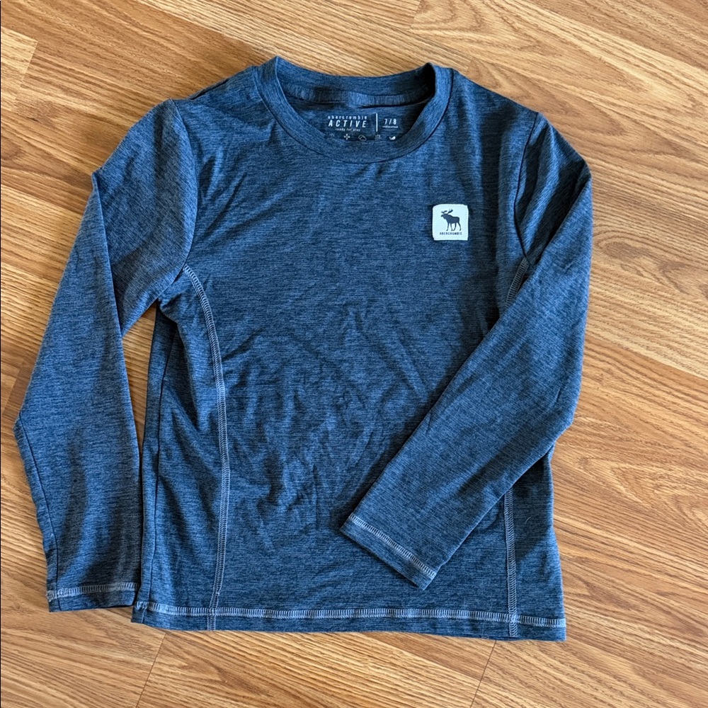 Abercrombie Kids Boys size 7/8 dri-fit Long Sleeve